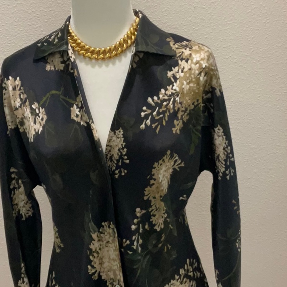 Vince Black and Gold Floral Button Down Shirt - Picture 2 of 8